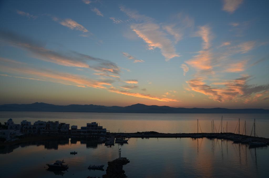 Aiolos Home With Private Veranda And Amazing Sea Views, Paros Píszo Livádi Kültér fotó